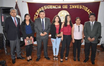 ENTREGAN RECONOCIMIENTO A DOCENTES Y ESTUDIANTES GANADORES DEL II CONCURSO DE PERFILES DE INVESTIGACIÓN