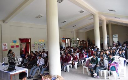 UNAH PARTICIPA EN CHARLA DE ORIENTACIÓN VOCACIONAL EN EL DISTRITO DE LURICOCHA