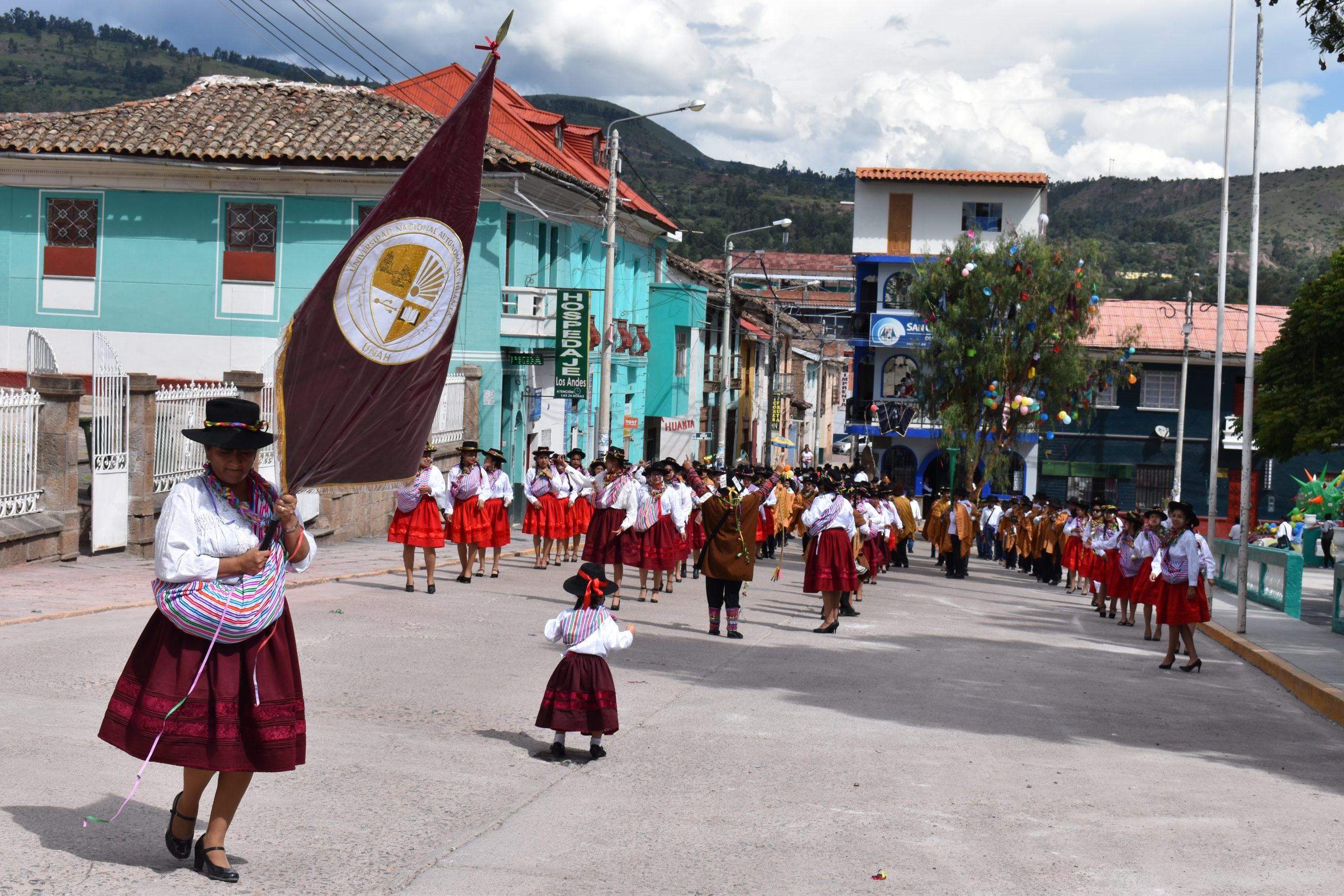 UNAH CONCLUYE SU PARTICIPACIÓN EN EL CARNAVAL HUANTINO 2020