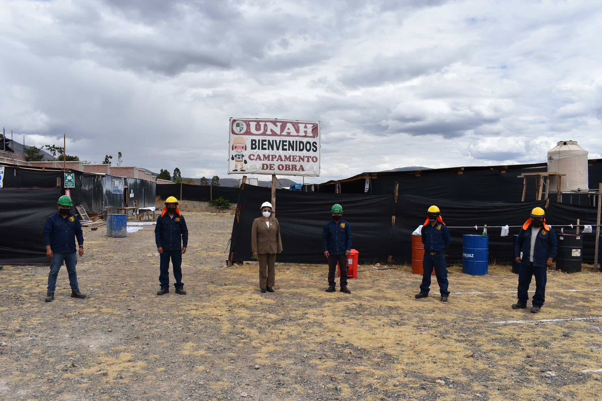 UNAH REINICIA TRABAJOS PARA LA CULMINACIÓN DEL CERCO PERIMÉTRICO EN EL TERRENO DE INTAY – LURICOCHA.