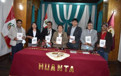 PRESENTACIÓN DE LIBROS DEL FONDO EDITORIAL