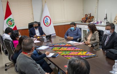 REUNIÓN CON EL GOBERNADOR REGIONAL DE AYACUCHO.