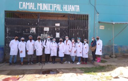 ESTUDIANTES VISITAN EL CAMAL MUNICIPAL DE HUANTA.