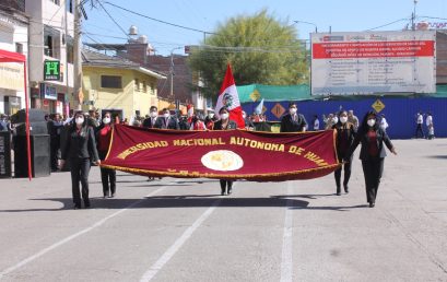 DESFILE POR EL DIA DE LA BANDERA Y LA BATALLA DE ARICA.