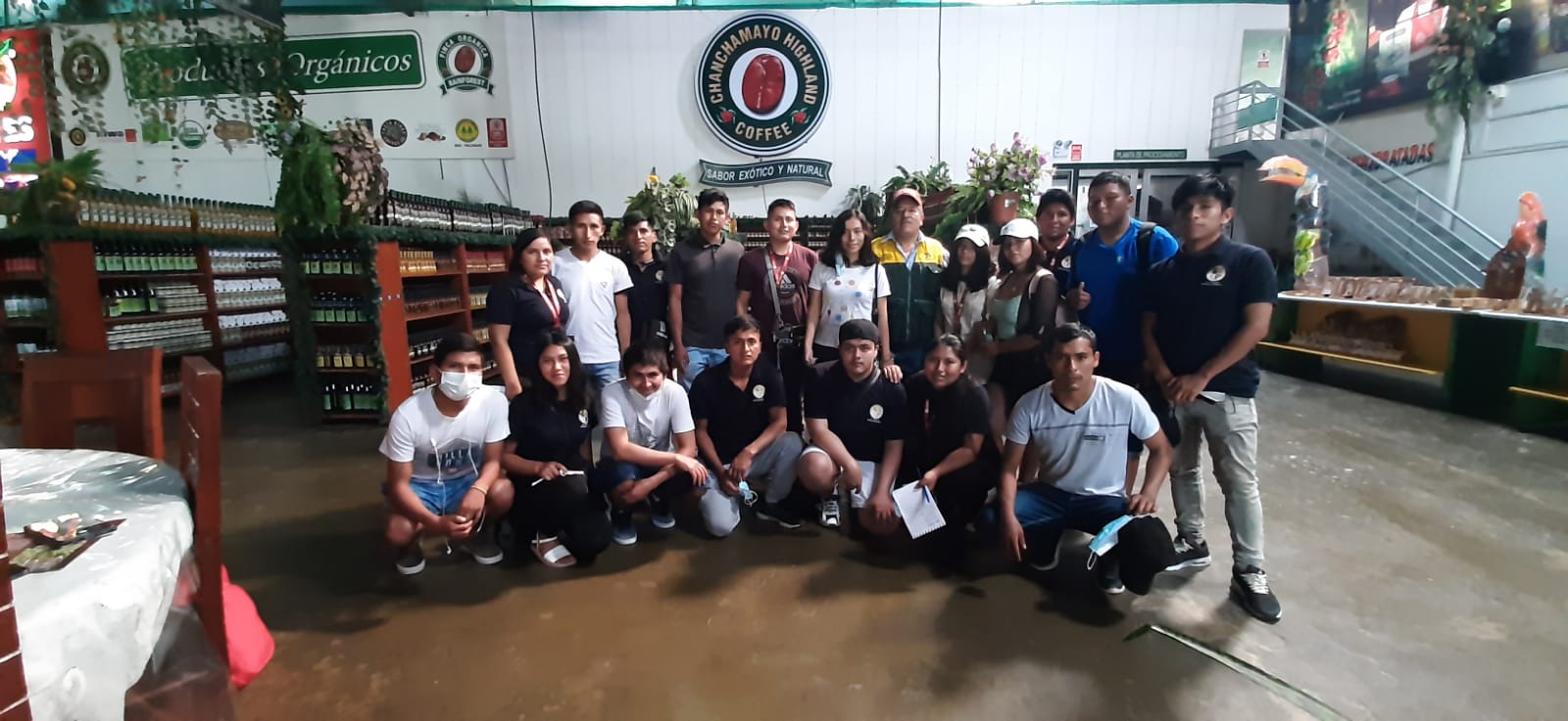 ESTUDIANTES VISITAN EMPRESAS DE JUNÍN Y PASCO.