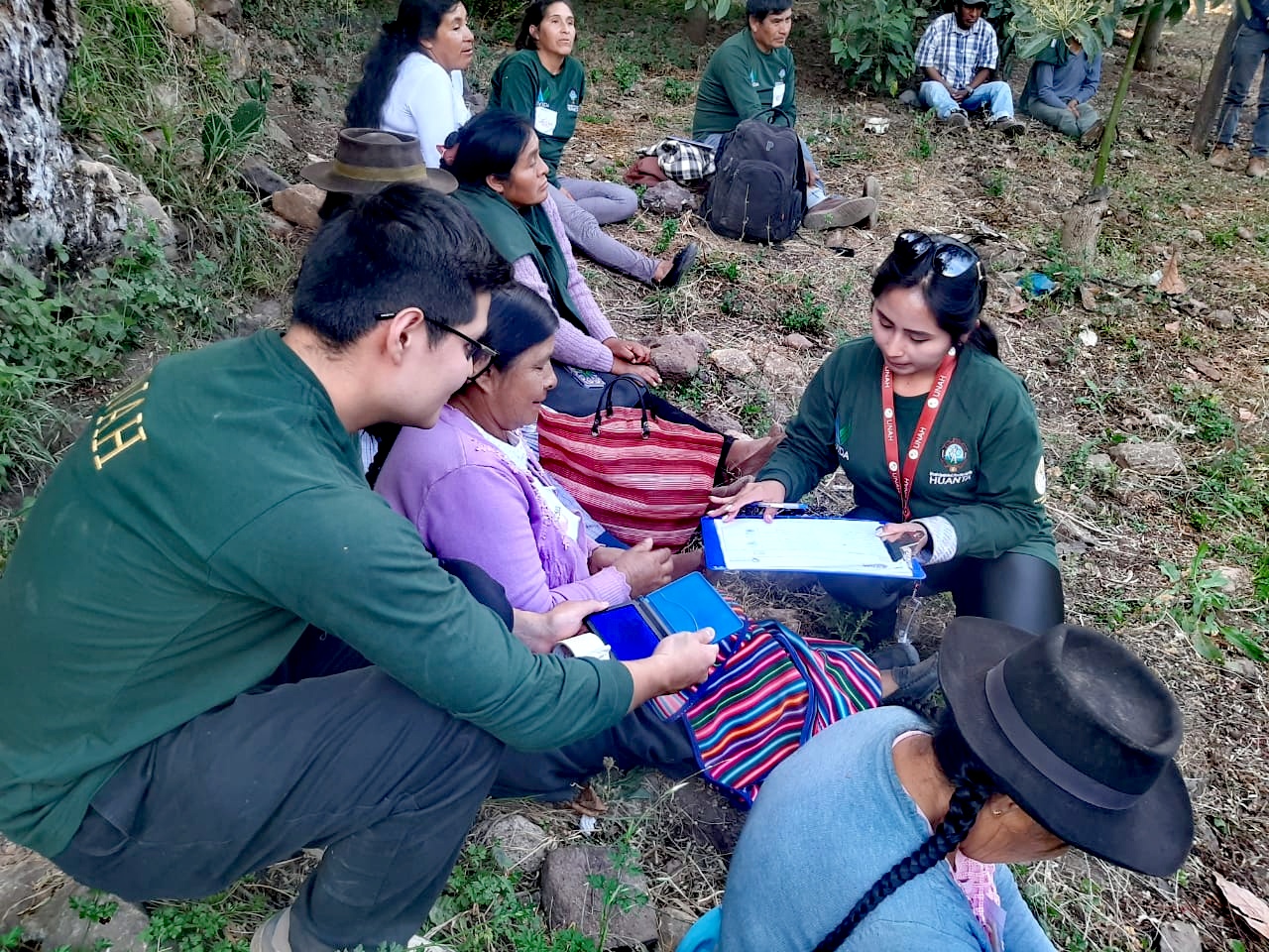 GUERREROS ECOLÓGICOS REALIZAN PROYECCIÓN SOCIAL.