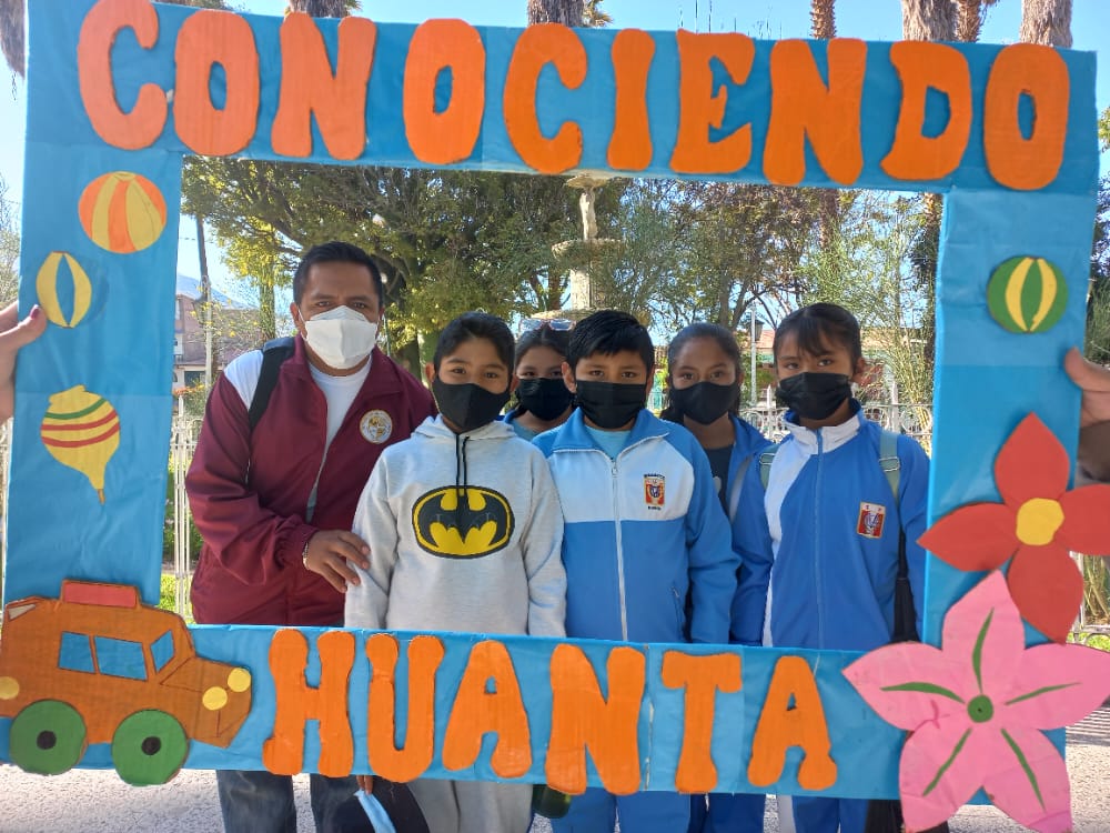 ESTUDIANTES DE TURISMO CONTINÚAN PROYECCIÓN SOCIAL“CONOCIENDO HUANTA”.