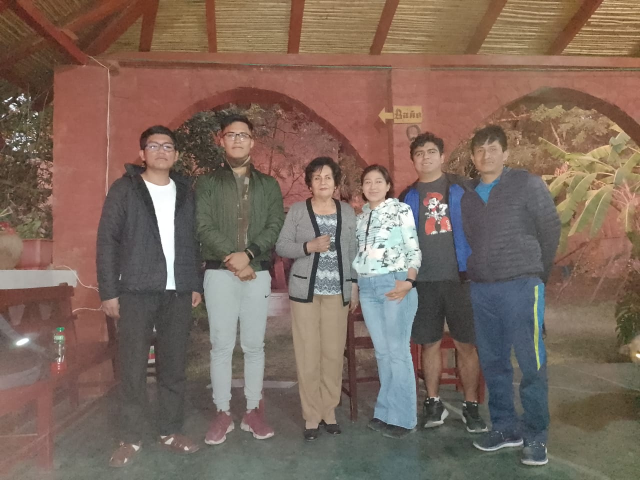 ESTUDIANTES VISITAN A PROTAGONISTAS DE LA LUCHA POR LA GRATUIDAD DE LA EDUCACIÓN.