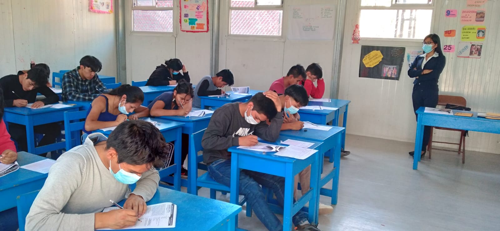 SIMULACRO DE EXAMEN DE ADMISIÓN EN LA I.E. MARÍA AUXILIADORA.